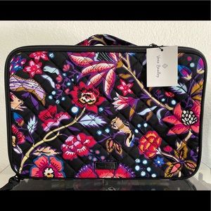 Vera Bradley makeup bag